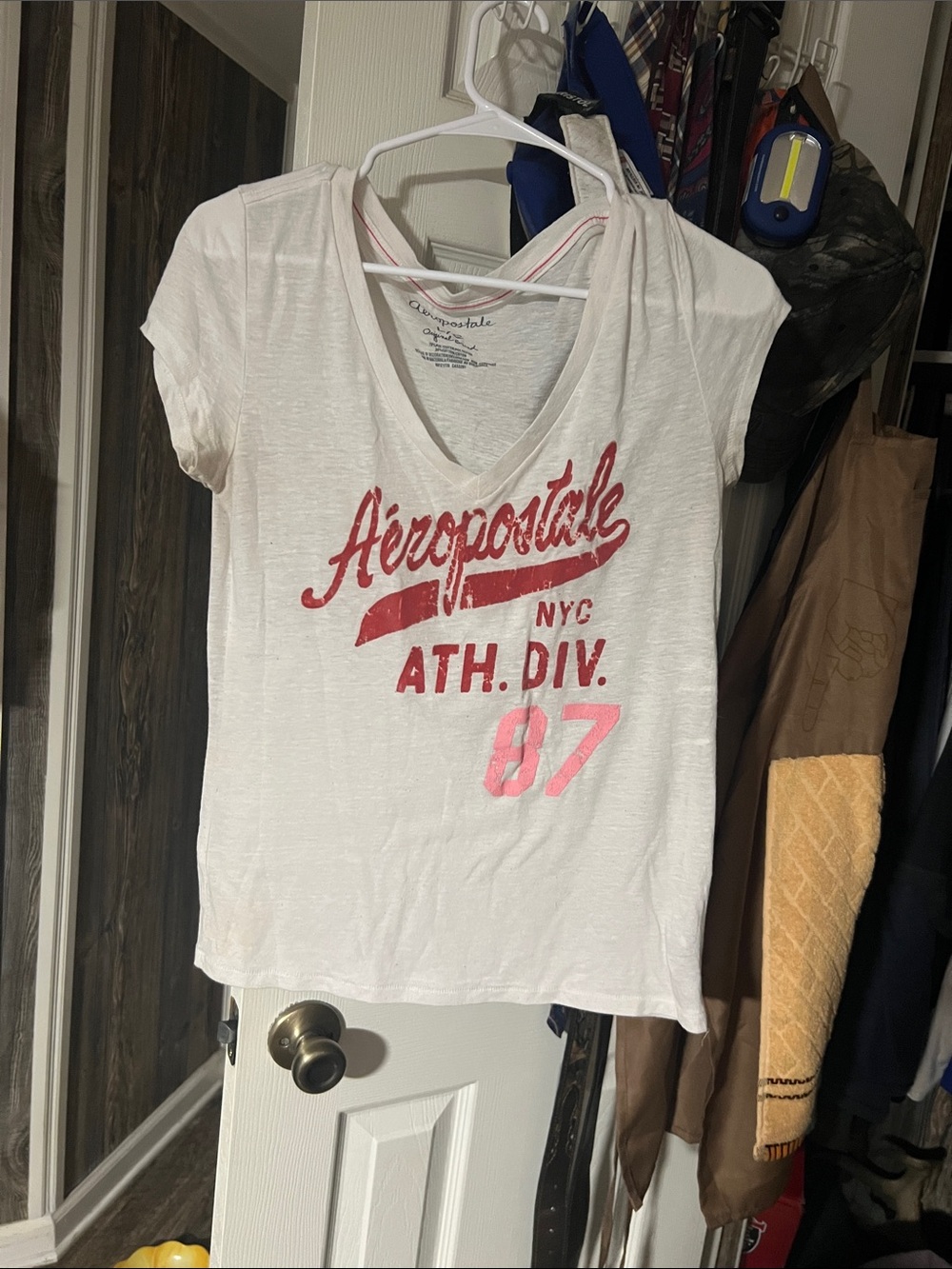Aeropostale White V-Neck Tee with Pink and Red Graphic